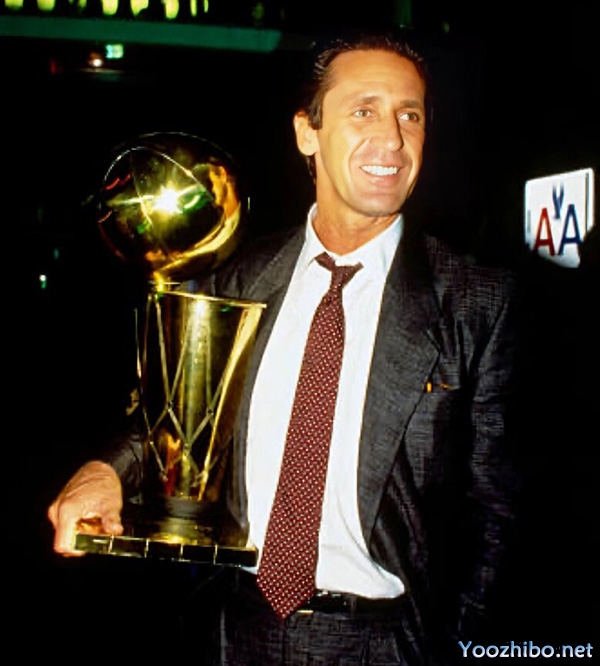 帕特-莱利：1989-90赛季的NBA最佳教练与<a href=/gaoqinglanqiu/lakers/ target=_blank class=infotextkey>湖人</a>王朝的缔造者